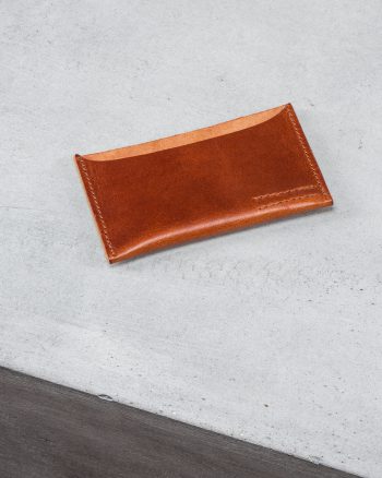 card-slot-cognac-leather-accessoires-gifts